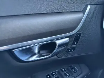 Photo 20 Volvo V90  Cross Country D4 AWD 190 ch Geartronic 8