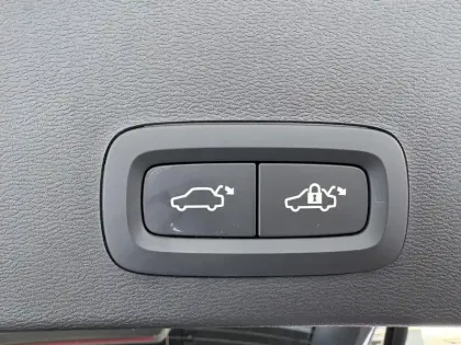 Photo 20 Volvo Xc40  B3 163 ch DCT7