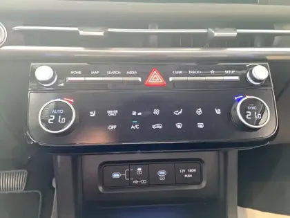 Photo 17 Hyundai Tucson  1.6 T-GDI 215 Hybrid BVA6