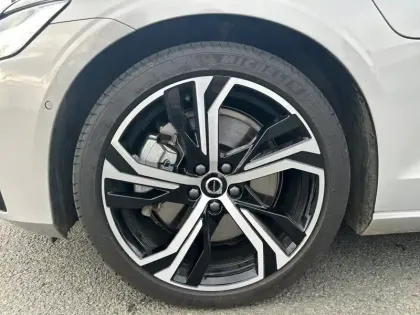 Photo 8 Volvo V60  T6 AWD Hybride Rechargeable 253 ch + 145 ch Geartronic 8