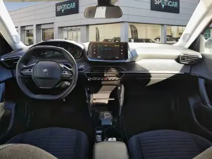 Photo 7 Peugeot 2008  Electrique 136 ch