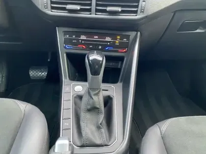 Photo 12 Volkswagen Taigo  1.0 TSI 110 DSG7