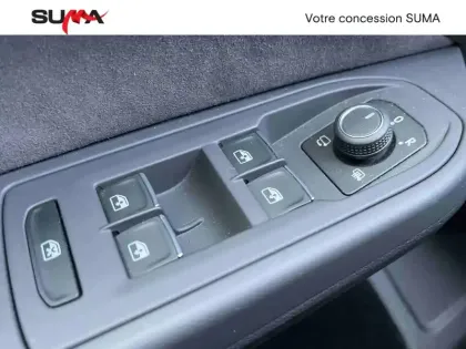 Photo 14 Volkswagen Golf  1.5 eTSI OPF 150 DSG7