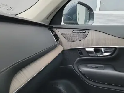 Photo 10 Volvo Xc90  Recharge T8 AWD 303+87 ch Geartronic 8 7pl