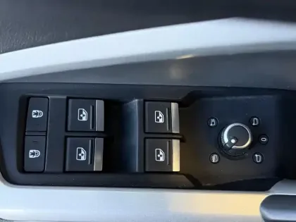 Photo 16 Audi Q3  35 TDI 150 ch S tronic 7