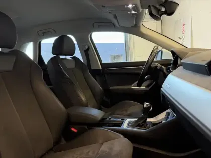 Photo 17 Audi Q3  35 TDI 150 ch S tronic 7