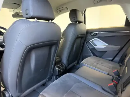 Photo 27 Audi Q3  35 TDI 150 ch S tronic 7