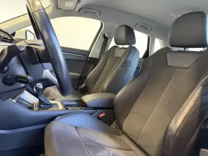 Photo 28 Audi Q3  35 TDI 150 ch S tronic 7