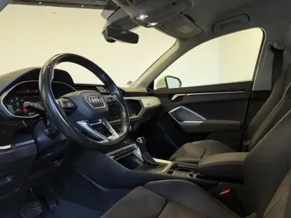 Photo 19 Audi Q3  35 TDI 150 ch S tronic 7