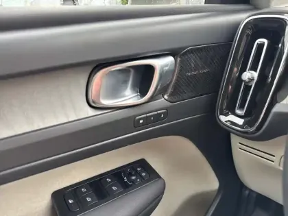 Photo 20 Volvo Xc40  T5 Recharge 180+82 ch DCT7