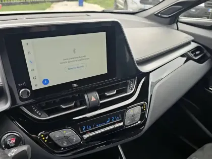 Photo 10 Toyota C-HR  HYBRIDE 2.0L 184