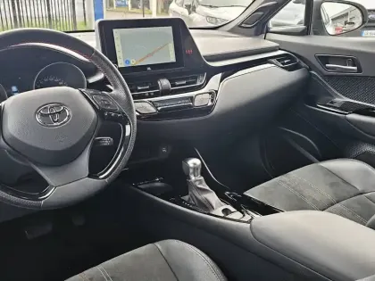 Photo 5 Toyota C-HR  HYBRIDE 2.0L 184
