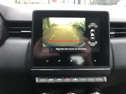 Photo 11 Renault Clio Gén. V (BJA) Ph1 Business 5