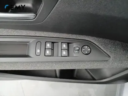 Photo 31 Peugeot 3008  BlueHDi 130ch S&S EAT8