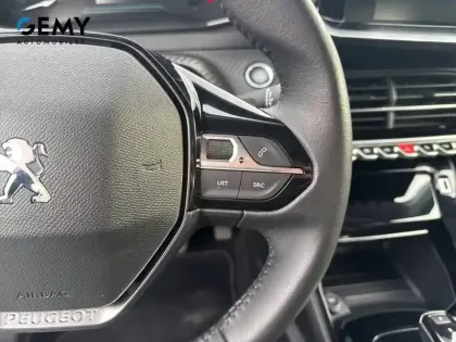 Photo 20 Peugeot 208  Electrique 50 kWh 136ch