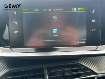 Photo 23 Peugeot 208  Electrique 50 kWh 136ch