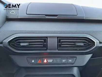 Photo 19 Dacia Sandero  ECO-G 100 - 22