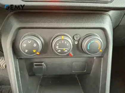 Photo 20 Dacia Sandero  ECO-G 100 - 22