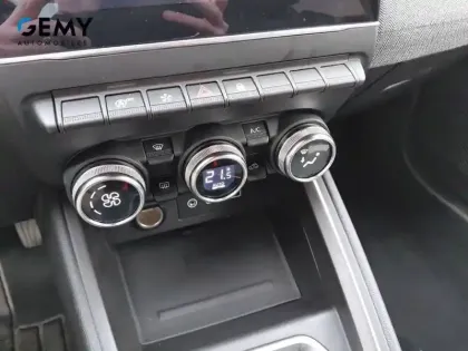 Photo 24 Renault Clio  TCe 90