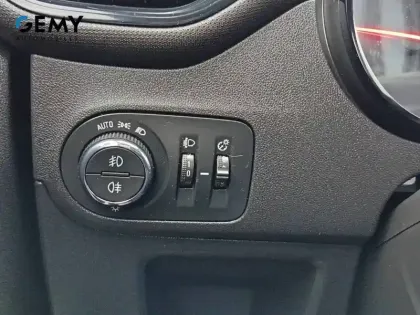 Photo 13 Opel Crossland X  1.2 Turbo 110 ch