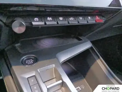 Photo 18 Peugeot 308  PureTech 130ch S&S EAT8