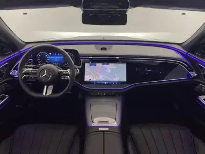 Photo 24 Mercedes Classe E  Break 300 e Hybrid EQ 9G-Tronic