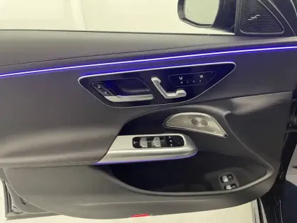 Photo 68 Mercedes Classe E  Break 300 e Hybrid EQ 9G-Tronic