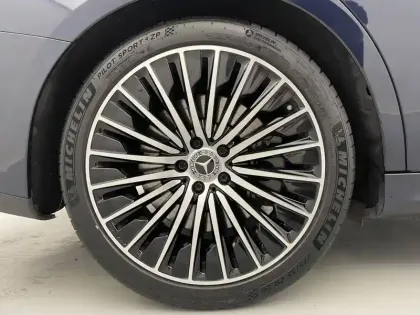 Photo 90 Mercedes Classe E  Break 300 e Hybrid EQ 9G-Tronic