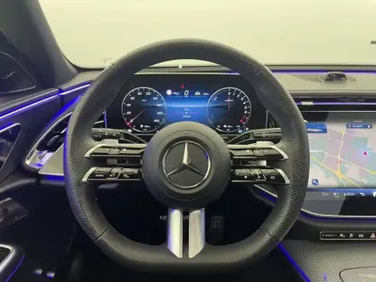 Photo 94 Mercedes Classe E  Break 300 e Hybrid EQ 9G-Tronic