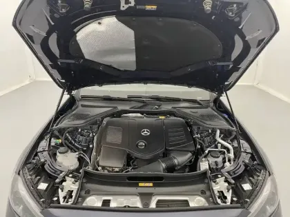 Photo 19 Mercedes Classe E  Break 300 e Hybrid EQ 9G-Tronic