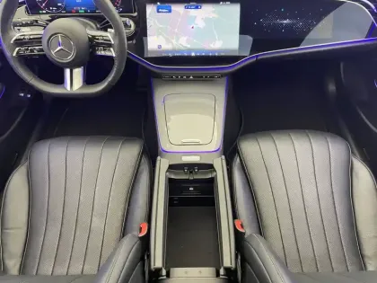 Photo 97 Mercedes Classe E  Break 300 e Hybrid EQ 9G-Tronic