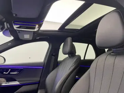 Photo 29 Mercedes Classe E  Break 300 e Hybrid EQ 9G-Tronic