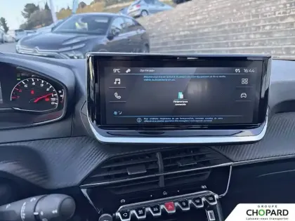 Photo 12 Peugeot 208  PureTech 75 S&S BVM5