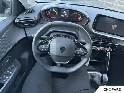 Photo 16 Peugeot 208  PureTech 75 S&S BVM5