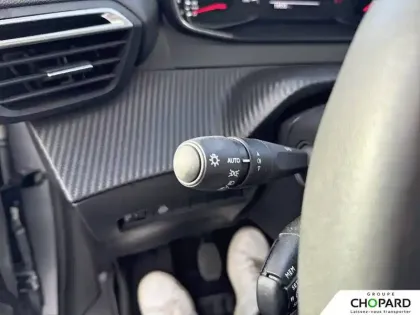 Photo 17 Peugeot 208  PureTech 75 S&S BVM5