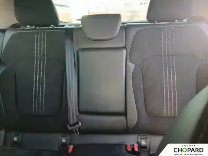 Photo 18 Renault Megane Mégane IV Berline TCe 140 EDC FAP