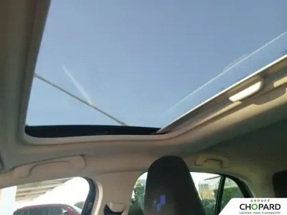 Photo 20 Renault Megane Mégane IV Berline TCe 140 EDC FAP