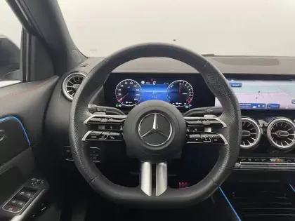 Photo 22 Mercedes GLA  250 e Hybrid EQ 8G-DCT