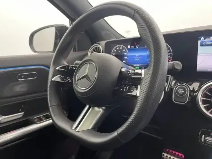 Photo 23 Mercedes GLA  250 e Hybrid EQ 8G-DCT