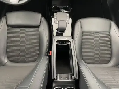 Photo 27 Mercedes CLA  Coupé 200 d 8G-DCT