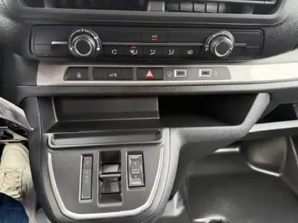 Photo 14 Peugeot Expert  FGN M DIESEL 150 CH AUTOMATIQUE