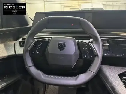 Photo 8 Peugeot 3008  Hybrid 136 e-DCS6