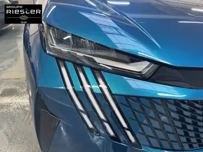 Photo 15 Peugeot 3008  Hybrid 136 e-DCS6