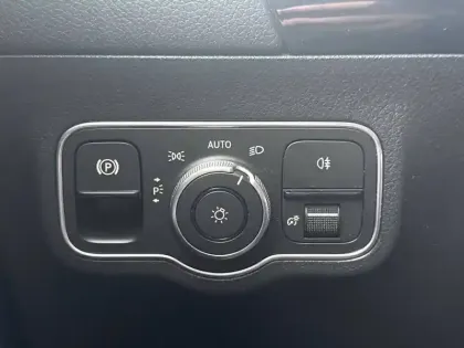 Photo 20 Mercedes GLA  200 7G-DCT