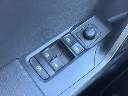 Photo 22 Seat Ibiza  1.0 MPI 80 ch S/S BVM5