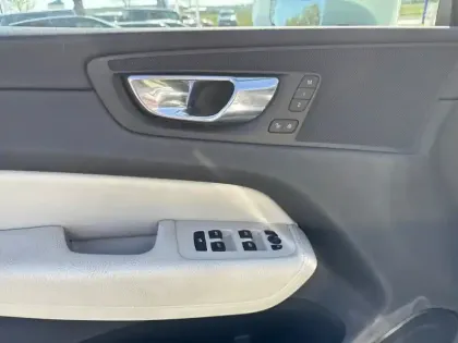 Photo 9 Volvo Xc60  T8 Twin Engine 320+87 ch Geartronic 8