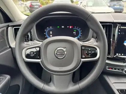 Photo 8 Volvo Xc60  T8 AWD Hybride rechargeable 310 ch+145 ch Geartronic 8