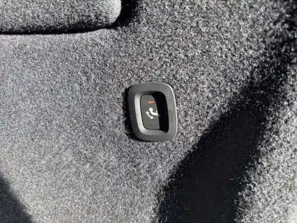 Photo 27 Volvo Xc40  Recharge 231 ch 1EDT