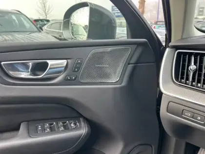 Photo 18 Volvo Xc60 Gén. II Ph2 Evo Ultra Style Chrome 5