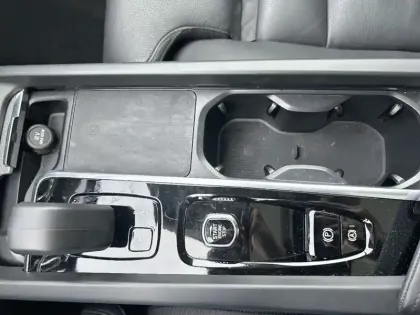 Photo 17 Volvo Xc60 Gén. II Ph2 Evo Ultra Style Chrome 5